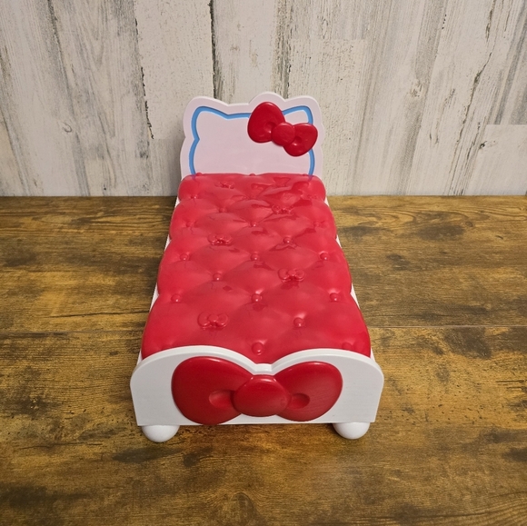 Hello Kitty Red and White Bow 13 Inch Doll Bed - Picture 1 of 7
